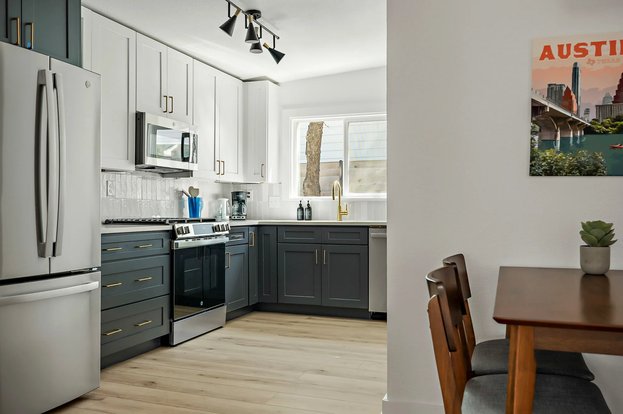 Front house kitchen
