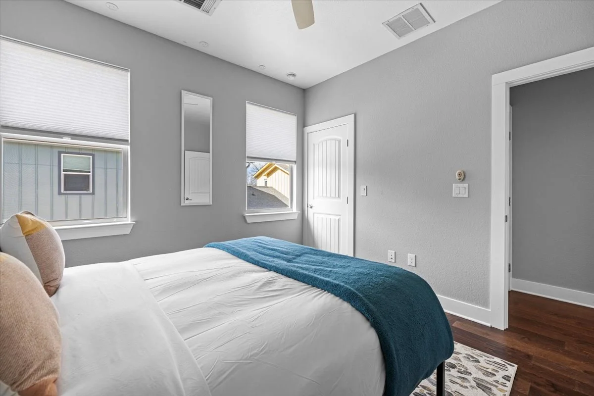 Guest bedroom 2