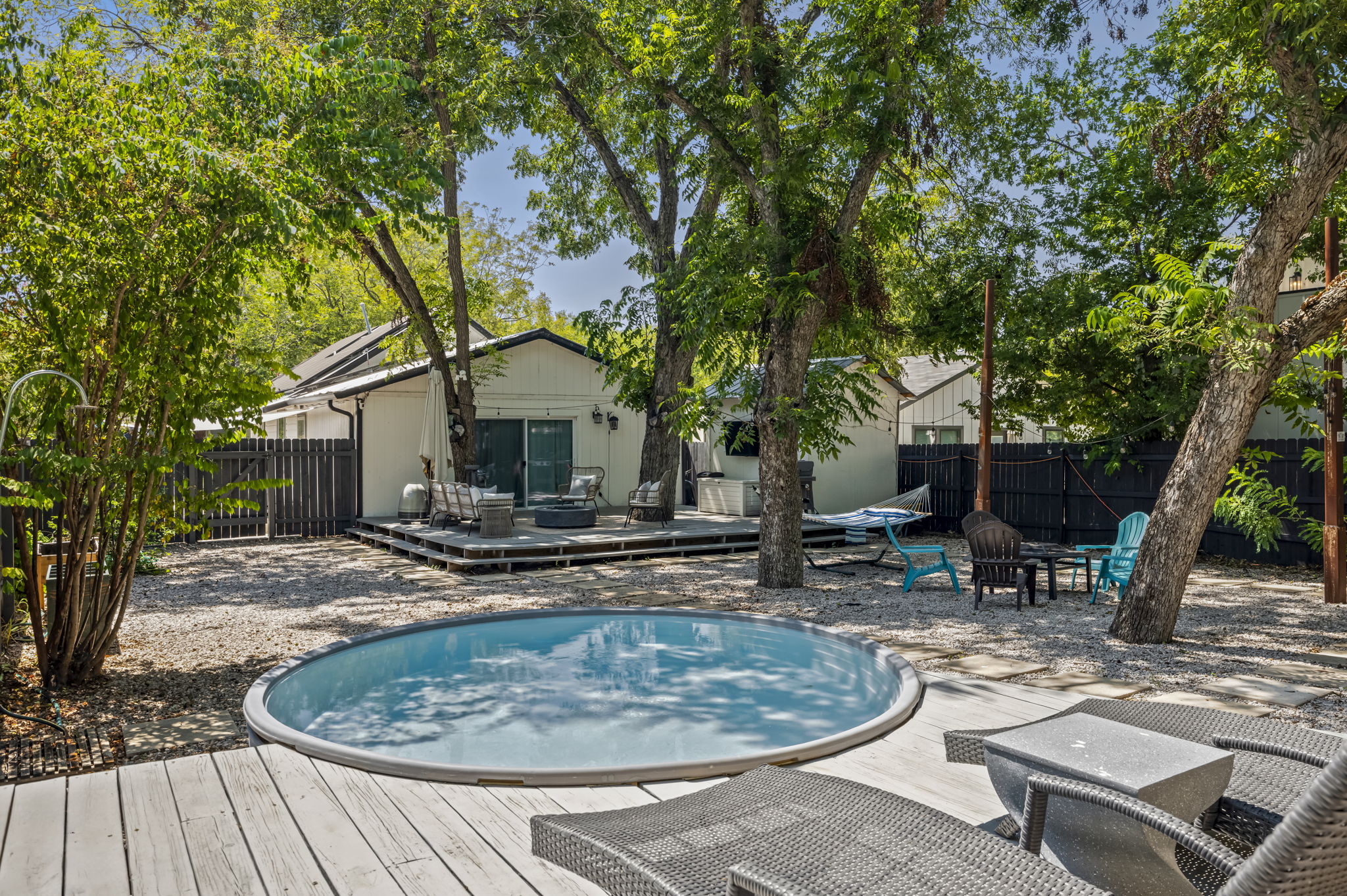 21-web-or-mls-4223-1033