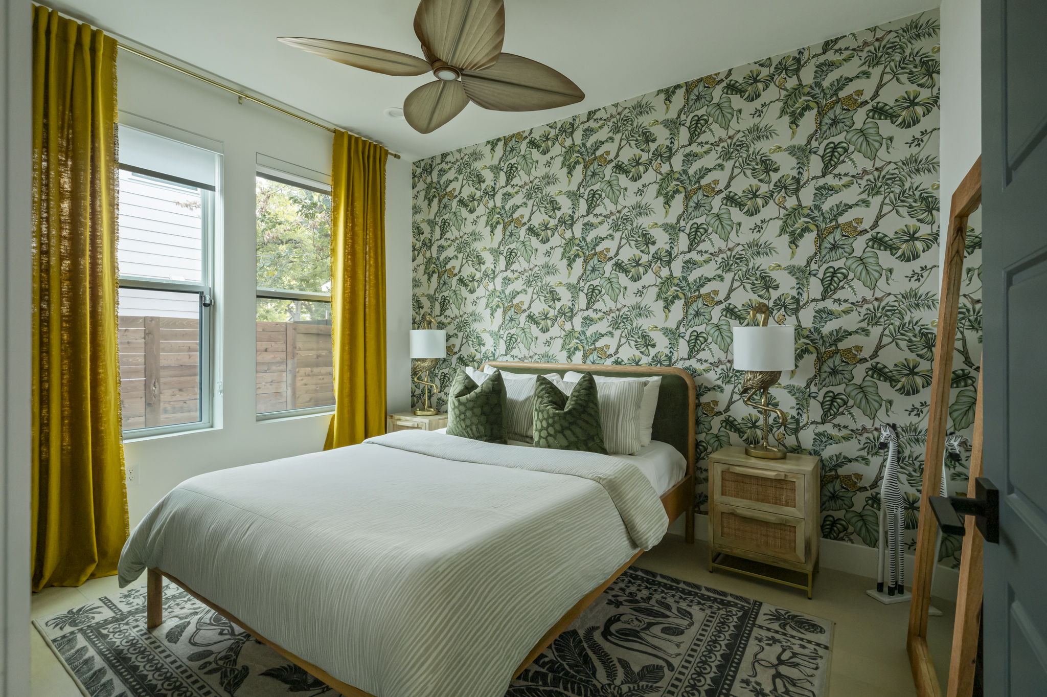 24-web-or-mls-4223-1807