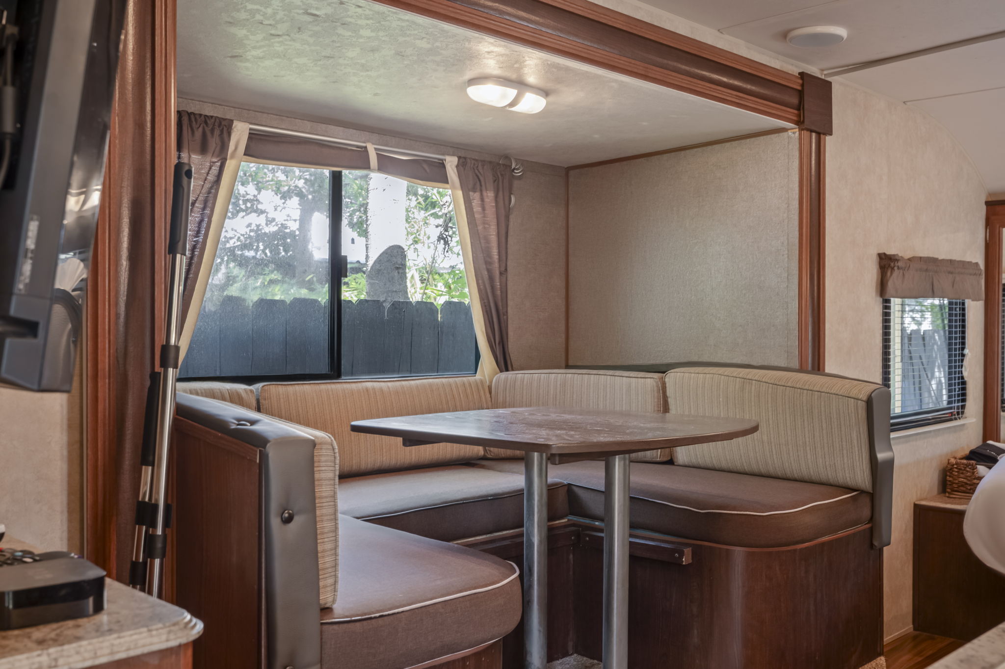 25-web-or-mls-4223-1037